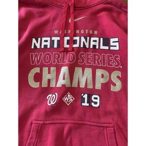 Washington Nationals | 2019 World Series Champs Hoodie | Red | Men’s Size S | Ni